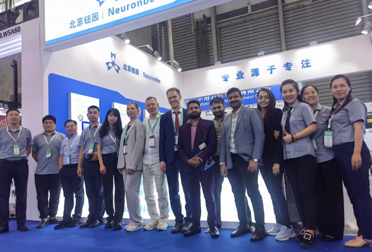 2025年6月24日至26日，第二十四屆世界制藥原料中國展（CPHI China）暨第十九屆世界制藥機(jī)械、包裝設(shè)備與材料中國展（P-MEC China）在上海新國際博覽中心盛大啟幕。